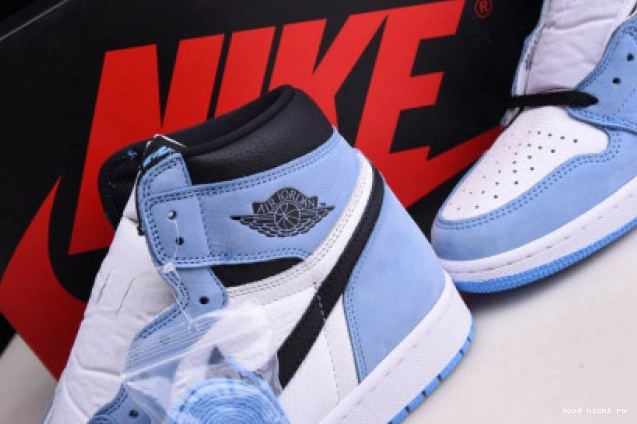 1 HIGH AIR WHITE BLACK UNIVERSITY RETRO BLUE 555088-134 JORDAN 0729